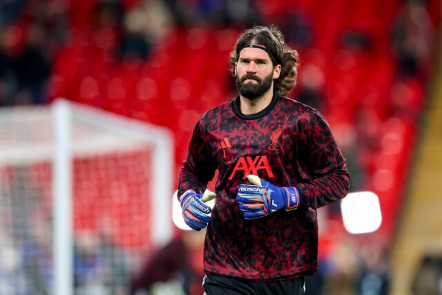 Alisson Becker atualiza se pode retornar para Man Utd x Liverpool

