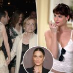 Amanda Peet diz que os pais compararam seus sonhos de atuar a ser uma ‘prostituta’