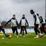 Andy Mitten diz que 'muitos' jovens jogadores do Man Utd continuam descrevendo um ás como um 'líder silencioso'