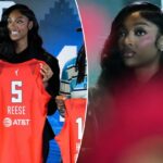 Angel Reese em entrevista coletiva.