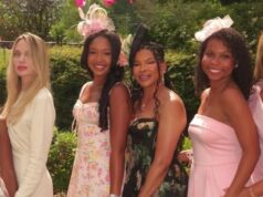 Angelina Jolie e a estrela de ‘RHOP’ Gizelle Bryant juntam-se às filhas no evento da irmandade Angelina Jolie e Gizelle Bryant juntaram-se às filhas em um evento de irmandade.