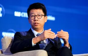 Antes próximos o suficiente para uma aquisição, Stripe e Airwallex agora estão se perseguindo Antes próximos o suficiente para uma aquisição, Stripe e Airwallex agora estão se perseguindo