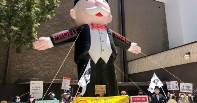 Apoiadores de impostos bilionários dizem que têm assinaturas suficientes – vezes duas – para se qualificarem para votação
