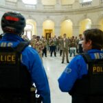 Após 60 dias de guerra no Irão, o Congresso dos EUA quer ter uma palavra a dizer?