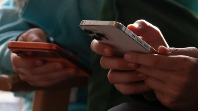 Apple lançará patch de emergência para proteger iPhones do spyware DarkSword
