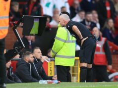 Árbitro nomeado para o confronto Manchester United x Leeds, mesmo árbitro que supervisionou a vitória por 5-1 Árbitro nomeado para o confronto Manchester United x Leeds, mesmo árbitro que supervisionou a vitória por 5-1