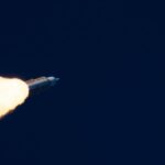 vista da Terra crescente da espaçonave Orion da NASA da missão Artemis II