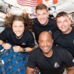 Artemis II da NASA se aproxima de '13 minutos de terror' enquanto a tripulação mergulha na atmosfera da Terra após a missão à Lua