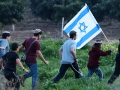 “As pessoas em Gaza são geralmente terroristas. Eles não merecem viver lá’ Colonos israelenses caminham em direção à fronteira Israel-Gaza durante uma manifestação perto do Kibutz Kfar Aza, no sul de Israel, em 5 de fevereiro de 2026.