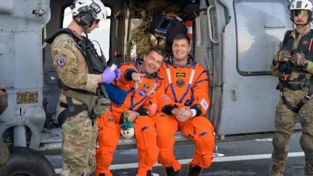 Astronautas Artemis voltam à Terra
