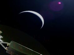 Astronautas do Artemis II disparam em direção à Lua depois de passar um dia ao redor da Terra A tripulação do Artemis II agradecendo às suas famílias enquanto conversava com o Controle da Missão da NASA por meio de videoconferência na órbita da lua.