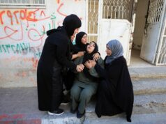 Ataque israelense perto de mesquita mata cinco pessoas em Gaza, incluindo três crianças Ataque israelense perto de mesquita mata cinco pessoas em Gaza, incluindo três crianças