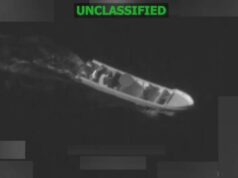 Ataques a supostos barcos de drogas matam 5 e deixam 1 sobrevivente no leste do Pacífico: militares dos EUA Vídeos postados no X mostraram pequenos barcos movendo-se pela água antes de serem engolfados por uma explosão brilhante.