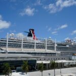 Atualização sobre a morte do Carnival Cruise: meio-irmão acusado de assassinato de adolescente