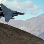 Atualizações ao vivo da guerra EUA-Irã: Trump estabelece prazo de 48 horas para o Irã fazer um acordo ou reabrir o Estreito de Ormuz; Continuam as buscas por aviador americano desaparecido após caça abatido