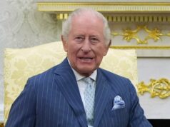 Atualizações ao vivo da política dos EUA: Rei Charles discursará no Congresso dos EUA; Trump diz que o Irã está em “estado de colapso” e quer que o Estreito de Ormuz seja reaberto O presidente dos EUA, Donald Trump, apresenta uma representação artística do interior do novo salão de baile da Casa Branca.