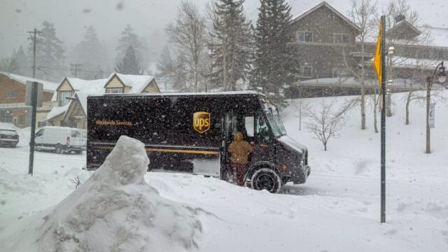 Aviso de neve forte, 24 polegadas para atacar: ‘Considere adiar todas as viagens’

