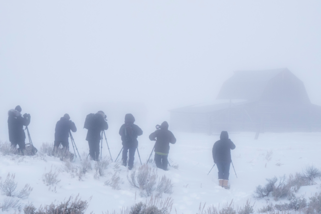 Aviso de neve forte, até 12 polegadas para atingir - 'Condições perigosas'
