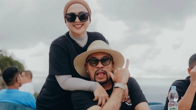 Awal Mula Istri Ahmad Sahroni Diisukan Selingkuh com o baterista, Cerita Lengkap Pertama Ketemu Sampai Jadi Intens
