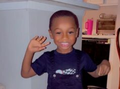 Babá presa pelo assassinato de menino de 3 anos após tiroteio na Páscoa Menino desaparecido de 3 anos encontrado em segurança depois que pai matou sua mãe, atirou em sua irmã e fugiu do local