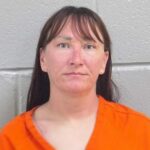 Jessica McClure Morales - mais conhecida como 'Baby Jessica' foi presa por um incidente de violência doméstica em sua casa no Texas