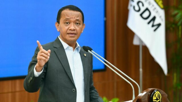 Bahlil Sebut Penyesuaian Harga BBM Não subsidiado Tahap Dua Ikuti Harga Minyak Dunia
