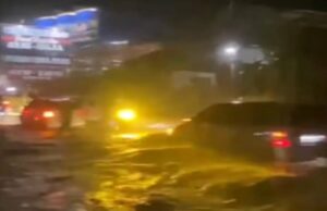 Banjir Terjang 4 Kecamatan di Cianjur, Perjalanan Kereta Api Dihentikan Sementara Banjir Terjang 4 Kecamatan di Cianjur, Perjalanan Kereta Api Dihentikan Sementara