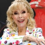 Barbara Eden compartilha nova foto aos 94 anos, e os fãs a chamam de ‘sem idade’