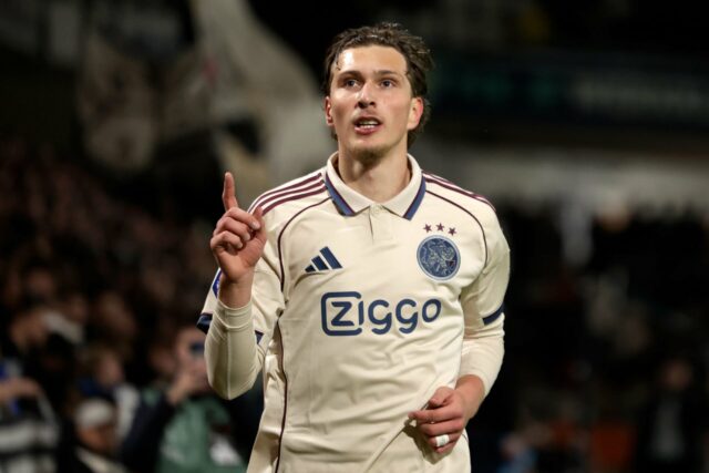 Barcelona considera Mika Godts, vinculado ao Man Utd, como alternativa a Marcus Rashford
