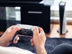 Bem, a Sony não está forçando os jogadores a se conectarem à Internet a cada 30 dias Bem, a Sony não está forçando os jogadores a se conectarem à Internet a cada 30 dias