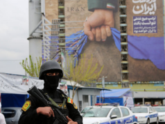 Bloqueio de Trump ameaça complexo militar-industrial do Irã Bloqueio de Trump ameaça complexo militar-industrial do Irã