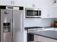 Bluetti acaba de lançar a estação de energia portátil FridgePower – pré-encomendas economizam pelo menos US$ 540 o bluetti frigoríficopower fica acima de uma geladeira