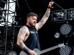 Bo Lueders, guitarrista e cofundador da banda de hardcore metal Harm’s Way, morre aos 38 anos Bo Lueders, guitarrista e cofundador da banda de hardcore metal Harm's Way, morre aos 38 anos