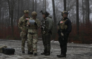 Boinas Verdes se infiltram por mais de 140 quilômetros sem serem detectados em exercícios de uma semana Yahoo news home