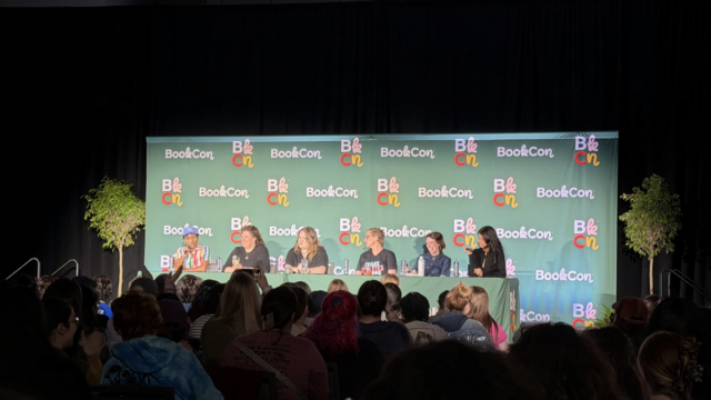 BookCon 2026: As autoras Rachel Reid e Stephanie Archer falam sobre o romance do hóquei e como isso pode mudar o esporte para melhor
