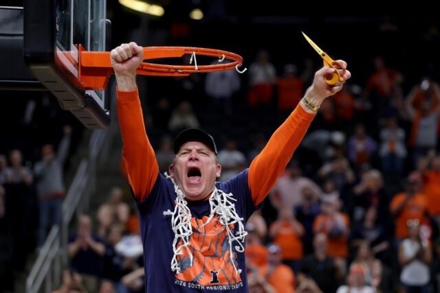 Illinois landed big news before its game against UConn.