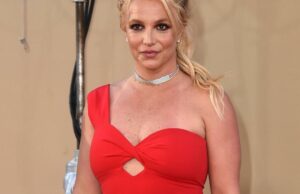 Britney Spears acusada de contravenção DUI envolvendo drogas e álcool Britney Spears acusada de contravenção DUI envolvendo drogas e álcool