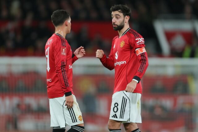 Bruno Fernandes notou uma mudança em Shea Lacey depois de treiná-lo no Man United
