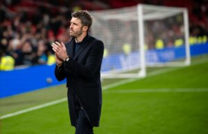 Bruno Fernandes revela o que Michael Carrick disse aos jogadores do Man Utd durante o discurso do intervalo contra o Leeds Bruno Fernandes revela o que Michael Carrick disse aos jogadores do Man Utd durante o discurso do intervalo contra o Leeds