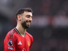 Bruno Fernandes trolls impiedosamente a estrela do Man City por causa do anúncio de cuidados com a pele Bruno Fernandes trolls impiedosamente a estrela do Man City por causa do anúncio de cuidados com a pele