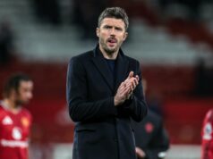 Bryan Robson diz que Michael Carrick só deveria conseguir o emprego permanente no Man Utd com uma condição Bryan Robson diz que Michael Carrick só deveria conseguir o emprego permanente no Man Utd com uma condição