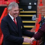 Bryan Robson diz que o Man Utd tem um jogador de 'classe' que o lembra Eric Cantona