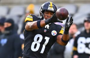 Buccaneers projetados para correr no Pro Bowl TE para Baker Mayfield Former Pittsburgh Steelers TE Jonnu Smith