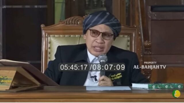 Buya Yahya Ungkap Alasan Jangan Ceritakan Dosa ke Orang Lain
