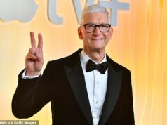 CEO da Apple, Tim Cook, renuncia abruptamente e nomeia sucessor O titã do Vale do Silício confirmou na segunda-feira que seu CEO de longa data, Tim Cook, deixará seu cargo atual e fará a transição para o cargo de presidente executivo