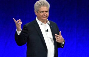 CEO da Cinema United anuncia fusões e elogia janelas teatrais expandidas no CinemaCon damon lindelof