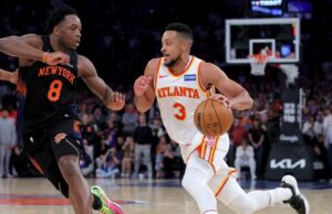 CJ McCollum e Hawks se recuperam tarde para chocar Knicks no jogo 2 dos playoffs da NBA CJ McCollum em ação.