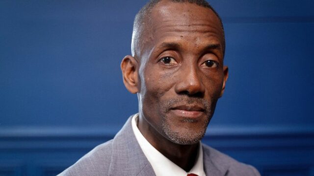 CNews da França sob investigação por discurso de ódio após comentários direcionados a prefeito negro
