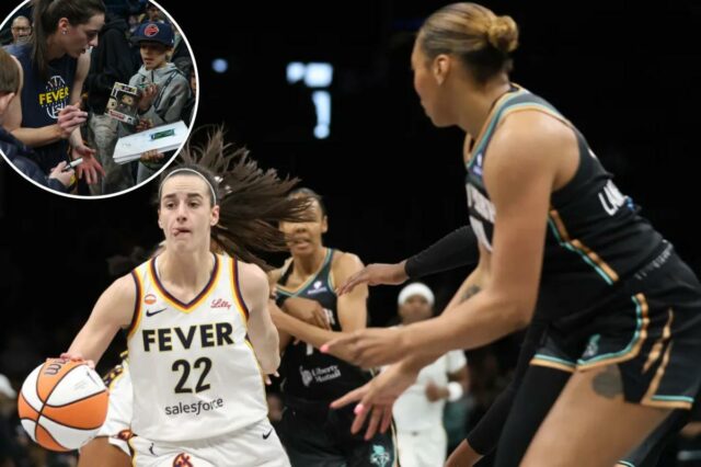 Caitlin Clark pretende fazer uma mudança entre os defensores durante a derrota do Liberty na pré-temporada por 109-91 para o Fever em 25 de abril de 20267 no Barclays Center. 