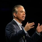 Califórnia diz que a Amazon pressionou os varejistas a aumentar os preços em seus sites para não reduzi-los